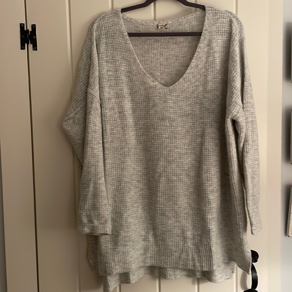 Worn Once Or Twice, No Flaws! Oversized And Cozy - image 1